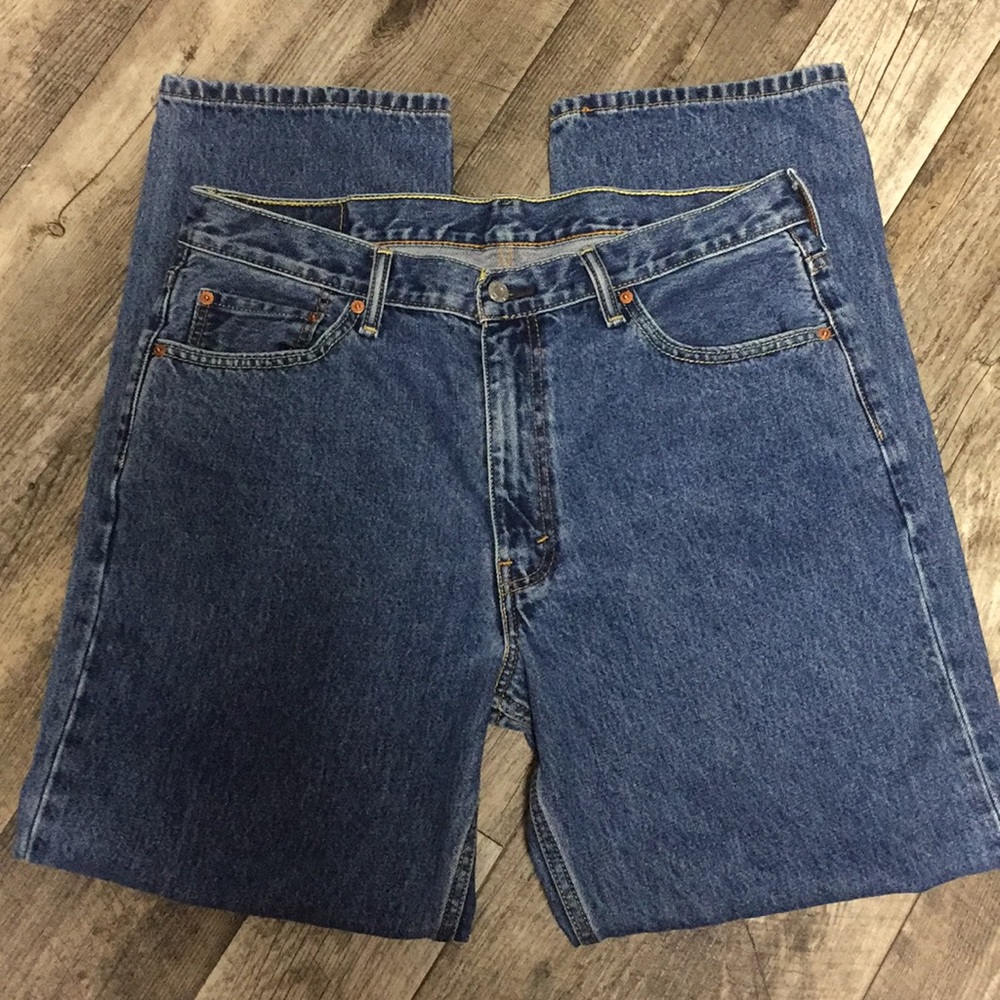 Levis